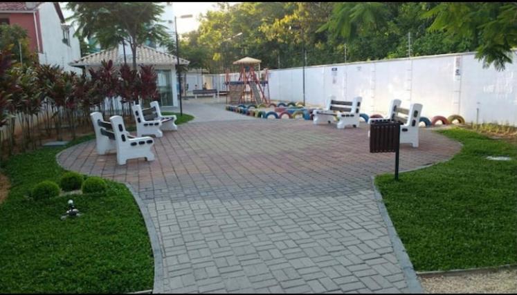 Apto Em Easy Club Encantador Com Piscina. Appartamento Piçarras Esterno foto