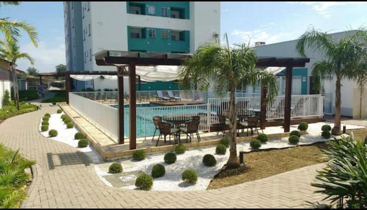 Apto Em Easy Club Encantador Com Piscina. Appartamento Piçarras Esterno foto